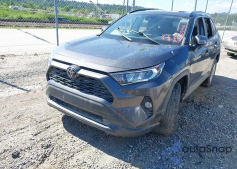 2021 Toyota Rav4 Xle из США, поврежденный, VIN 2T3W1RFVXMC152238